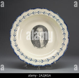 Suppenteller, C. 1790, Englisch für den amerikanischen Markt, Leeds, England, Creamware, Diam. 24,3 cm (9 9/16 Zoll Stockfoto