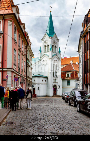 Rigas Traum Kirche der Göttin (Rigas Sapju Dievmates Baznica), von Pils Iela gesehen, (Schloss Straße), vom Schloss entfernt, Riga, Lettland. Stockfoto