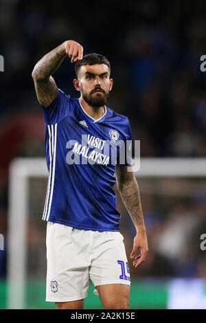 Cardiff, Großbritannien. 02 Okt, 2019. Marlon Pack von Cardiff City Gesten. EFL Skybet Meisterschaft übereinstimmen, Cardiff City v Queens Park Rangers an der Cardiff City Stadion am Mittwoch, 2. Oktober 2019. Dieses Bild dürfen nur für redaktionelle Zwecke verwendet werden. Nur die redaktionelle Nutzung, eine Lizenz für die gewerbliche Nutzung erforderlich. Keine Verwendung in Wetten, Spiele oder einer einzelnen Verein/Liga/player Publikationen. pic von Andrew Obstgarten/Andrew Orchard sport Fotografie/Alamy Live news Credit: Andrew Orchard sport Fotografie/Alamy leben Nachrichten Stockfoto