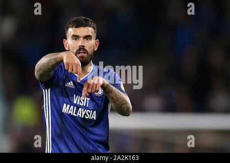 Cardiff, Großbritannien. 02 Okt, 2019. Marlon Pack von Cardiff City Gesten. EFL Skybet Meisterschaft übereinstimmen, Cardiff City v Queens Park Rangers an der Cardiff City Stadion am Mittwoch, 2. Oktober 2019. Dieses Bild dürfen nur für redaktionelle Zwecke verwendet werden. Nur die redaktionelle Nutzung, eine Lizenz für die gewerbliche Nutzung erforderlich. Keine Verwendung in Wetten, Spiele oder einer einzelnen Verein/Liga/player Publikationen. pic von Andrew Obstgarten/Andrew Orchard sport Fotografie/Alamy Live news Credit: Andrew Orchard sport Fotografie/Alamy leben Nachrichten Stockfoto