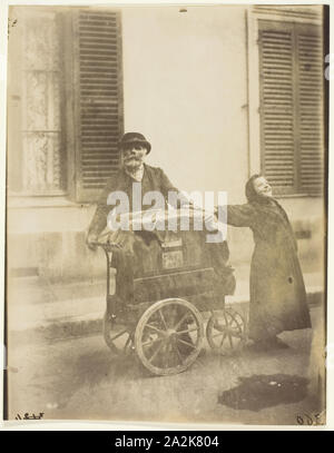 Joueur d'orgue (Orgel), 1898/99, Jean-Eugène - Auguste Atget, Französisch, 1857-1927, Libourne, Gelatine Silber drucken Ausdrucken, 23 x 17,8 cm (Bild/Papier Stockfoto