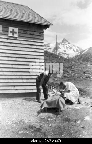 Ein Dorf entsteht am Piz Buin, Deutsches Reich 30er Jahre. Ein Dorf, das sich auf den Piz Buin, Deutschland 1930. Stockfoto