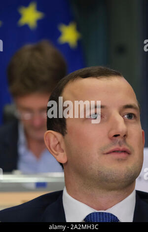 Brüssel, Belgien. 3. Oktober 2019. Europäische Umwelt- und Ozeane der designierte Kommissar Virginijus Sinkevicius von Litauen nimmt an seiner Anhörung vor dem Europäischen Parlament. Credit: ALEXANDROS MICHAILIDIS/Alamy leben Nachrichten Stockfoto