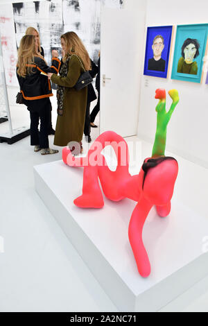 London, Großbritannien. 3. Okt 2019. Austin Lee, Relaxguy, 2019 auf der Frieze London 2019, Frieze Meister, große Messe für zeitgenössische Kunst findet jedes Jahr, wobei der Schwerpunkt auf der Beziehung zwischen alter und neuer Kunst, in Verbindung mit der Frieze Art Fair, Regent's Park, London, London, Großbritannien - 3. Oktober 2019 Credit: Nils Jorgensen/Alamy leben Nachrichten Stockfoto