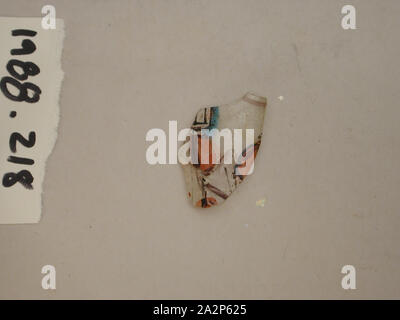 Roman, Schiff Fragment, 4. Jahrhundert CE, frei geblasen, Emaille bemalt, Gesamt: 1 1/4 x 3/4 x 1/16 Zoll (3,2 × 1,9 × 0,2 cm Stockfoto