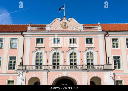 Vor dem estnischen Parlament in Tallinn, Estland. Stockfoto