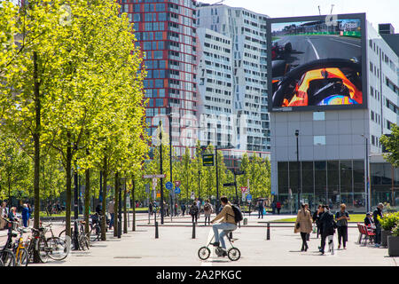 Die Innenstadt von Rotterdam, Niederlande, Kruisplein Promenade, Wohngebäude, Geschäfte, Stockfoto