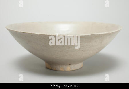 Unbekannt (Chinesisch), Schüssel, 960/1279, Steinzeug, Höhe: 2 cm. (7 cm Stockfoto