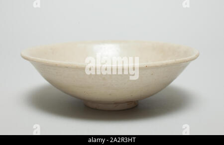 Unbekannt (Chinesisch), Schüssel, 960/1279, Steinzeug, Höhe: 2. (5.1 cm Stockfoto