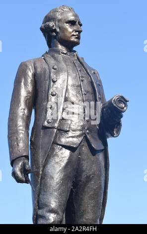 Statue des Kapitäns James Cook, der auf den Hafen von Vancouver blickt, den er im Jahre 278 fand. Victoria, British Columbia, Kanada. Stockfoto