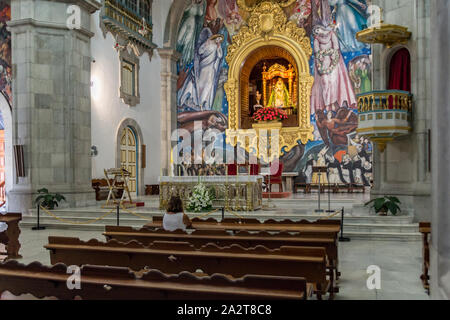 Candelaria, Spanien - 16. September 2016: Innenraum der Basilika Nuestra Señora de la Candelaria in Candelaria, Teneriffa Insel. Stockfoto
