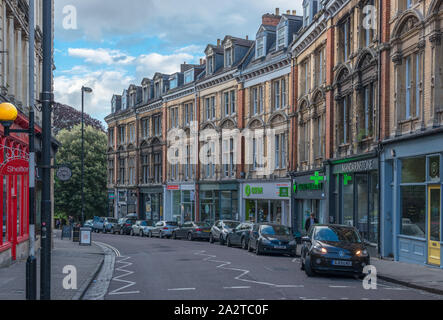 Kleine Geschäfte in Clifton Hill in Bristol, England, Großbritannien Stockfoto