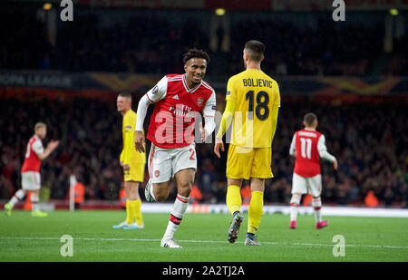 London, Großbritannien. 03 Okt, 2019. Reiss Nelson von Arsenal läuft 3. Ziel Feiern während der UEFA Europa League Spiel zwischen Arsenal und Standard Lüttich im Emirates Stadium, London, England zu melden Sie am 3. Oktober 2019. Foto von Andrew Aleks. Credit: PRiME Media Images/Alamy leben Nachrichten Stockfoto