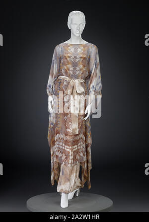 Kaftan, Schärpe, Overall, Joe T. Lindsay, Designer (1951-1991), 1976-1977, Seide, Chiffon und Seide Crepe de Chine, Riegel - gefärbte, keine Messung details., C) Overall: Label, genäht: S, Label, genäht: 100% Seide, nur trocken reinigen Label, genäht: von Joe, JOE LINDSAY CHICAGO, Textil und Mode Kunst Stockfoto