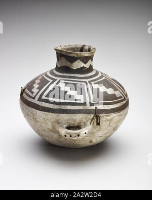 Jar, Anasazi, 900-1300, Steingut, Pigment, 10-3/4 x 13 x 12 in., Native Kunst der Americas Stockfoto