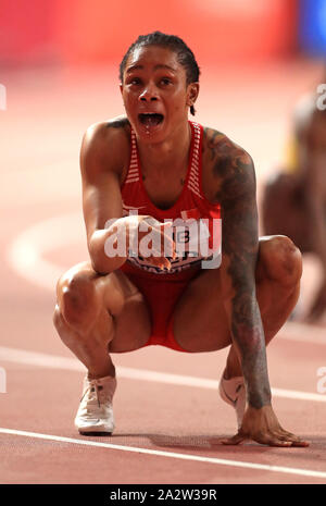 Bahrain Salwa Eid Naser feiert Gold gewinnen in den letzten Rennen der 400 Meter Frauen während der Tag sieben der IAAF Weltmeisterschaften am Khalifa International Stadium, Doha, Katar. Stockfoto