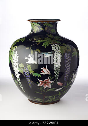 Cloisonné Vase, Meiji, Meiji, Emaille auf Kupfer, 25-3/4 x 19 (Durchm.)., Asiatische Kunst Stockfoto