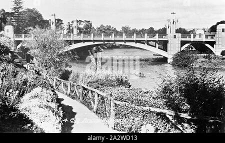 Negative - "Stadt Brücke', Adelaide, South Australia, circa 1935, der Stadt Brücke über den Torrens River Stockfoto