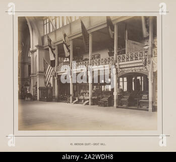 Fotografie - Amerikanisches Gericht, Großer Saal, Ausstellungsgebäude, 1880-1881, mit Blick auf die amerikanische Gericht in der Großen Halle an der 1880 Melbourne International Ausstellung auf der Messe Gebäude, Carlton Gardens, zwischen dem 1. Oktober 1880 und 30. April 1881. Zusätzlich zu der ständigen Ausstellung Gebäude, zwei permanente Anhänge sowie eine große, zentrale hölzerne provisorische Anhang konstruiert die Gerichte verschiedener Länder zu Haus oder größere Gegenstände zu gehören Stockfoto