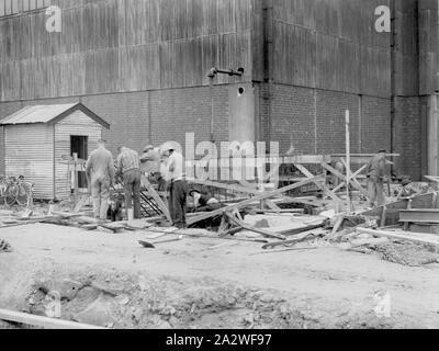 Glas Negative-Kommission Elektrizität, Yallourn, Victoria, 1923-1930, Teil eines großen fotografischen Sammlung von Glas- und Filmnegative, Fotos und Fotoalben, im Zusammenhang mit der Entwicklung der elektrischen Energieversorgung Industrie in Victoria, betrieben von der Staatlichen Kommission Elektrizität von Victoria (SECV) von 1919 bis 1993 und verschiedene Vorgänger private und kommunale Stromversorgung unternehmen Zurückgehen auf den späten 1880s Stockfoto