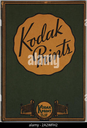 Film Wallet - Kodak Australasia Pty Ltd, "Abzüge", ca. 1940 s', Kodak Abzüge' Film Portemonnaie, von Kodak Australasia Pty Ltd ca. 1940er Jahre hergestellt. Es hat zwei interne, seitliche Taschen, bedruckt mit Werbung und Werbemittel Aufkleber die unterstützt die Kunden von einer anderen Rolle der Kodak Film 'zu Ecure aus dem Store, bevor Sie gehen. Dieses Objekt ist Teil der Kodak Sammlung von Produkten, Werbematerialien, Fotos und Lebensdauer Stockfoto