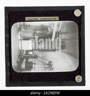 Lantern Slide-Tangyes Ltd, Saug Gasproduzenten Pflanze, um 1910, eine der 239 Glas Laterne Folien, Produkte von Tangyes begrenzt Ingenieure von Birmingham, England hergestellt. Die Bilder gehören verschiedene Produkte wie Motoren, Kreiselpumpen, Hydraulikpumpen, Gasproduzenten, Materialprüfung, Pressen, Werkzeugmaschinen, Hydraulikzylinder etc. Tangyes war ein Unternehmen, das von 1857 bis 1957 betrieben. Sie produziert eine Vielzahl von Engineering Stockfoto