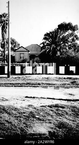 Negative - Hopetoun, Victoria, circa 1940, die hopetoun Manse Stockfoto