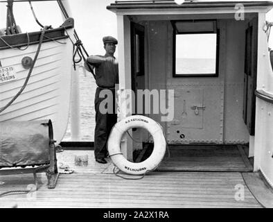 Fotografie - von Dorothy Davidson, Australien, ca. 1930er Jahre, Schiff - S.S. Katoomba. Titel: Der Liner, sie ist eine Dame von der Farbe auf ihrem Gesicht Stockfoto