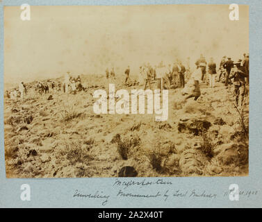 Fotografie - Magersfontein Memorial Enthüllung, Südafrika, 15.12.1902, 74 schwarz-weiß Fotografien innerhalb einer schwer fallen Foto Album enthalten. Eingeschrieben auf der vorderen Seite des Albums bin. G.A. Warner". Zu Schwester Mabel Ashton Warner, die im Queen Alexandra's Royal Pflegedienst serviert gehörte. Fotos sind in ein Album geklebt, und sind in der Regel sehr blass. Es scheint, als ob einige kommerziell produziert; andere sind grobe und Amateurhaft Stockfoto