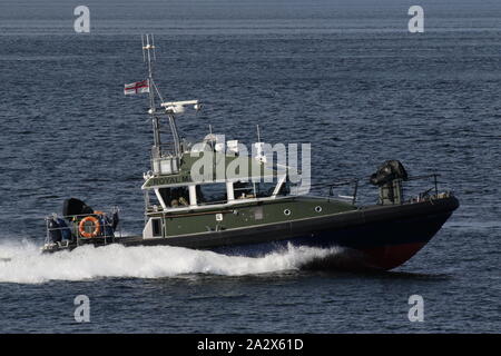 Mull, eine Insel-Klasse starten, betrieben von der Royal Marines (43 Commando Flotte Schutz Gruppe), vorbei an Gourock während der Übung gemeinsame Krieger 19-2. Stockfoto