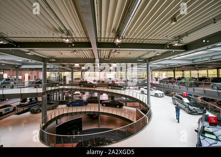 Deutschland, Düsseldorf Juli 17, 2019: Mercedes-Benz Store in Düsseldorf. Deutschland Stockfoto