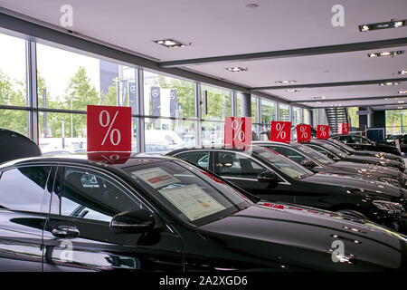 Deutschland, Düsseldorf Juli 17, 2019: Mercedes-Benz Store in Düsseldorf. Deutschland Stockfoto