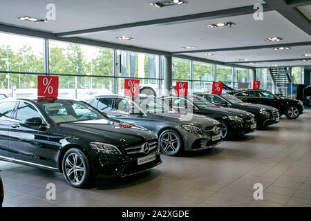 Deutschland, Düsseldorf Juli 17, 2019: Mercedes-Benz Store in Düsseldorf. Deutschland Stockfoto