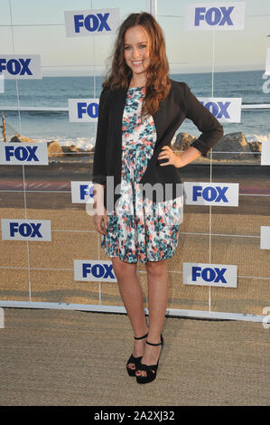 MALIBU, CA. August 05, 2011: Allison Miller am Fox TV Sommer 2011 All-Star-Party in Gladstones Restaurant, Malibu. © 2011 Paul Smith/Featureflash Stockfoto