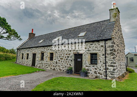 Dunvegan Castle Cottage auf der Insel Skye - Ansichten Stockfoto