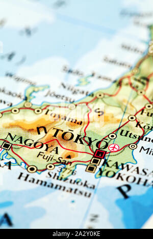 Tokyo Japan, auf Atlas Welt Karte Stockfoto