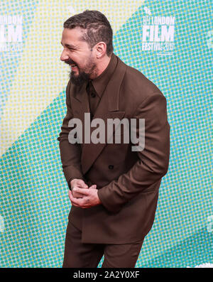 London, Großbritannien. 03 Okt, 2019. Shia LaBeouf besucht die Premiere der Erdnussbutter Falcon als Teil der BFI London Film Festival im Odeon Luxe Leicester Square in London. Credit: SOPA Images Limited/Alamy leben Nachrichten Stockfoto