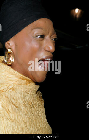 Jessye Norman die Teilnahme an der Gala Opening Night Premiere der Produktion der öffentlichen Theater MUTTER COURAGE UND IHRE KINDER im Delacorte Theater im Central Park in New York City. August 21, 2006 Quelle: Walter McBride/MediaPunch Stockfoto