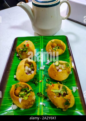 Berühmte indische Street Food Gol Gappa, Puchka und Pani Puri. Stockfoto