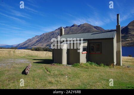 Careys Hütte. Zu den Mavora Lakes. Zu den Mavora Gehweg. Te Araroa Trail. South Island. Neuseeland Stockfoto