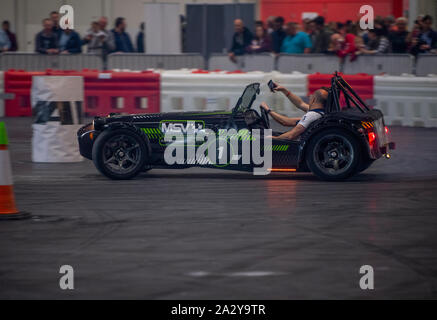 Caterham Drift Taxi, Passagier Fahrten an der London Motor Show Mai 2019, Excel London Stockfoto