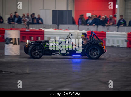 Caterham Drift Taxi, Passagier Fahrten an der London Motor Show Mai 2019, Excel London Stockfoto