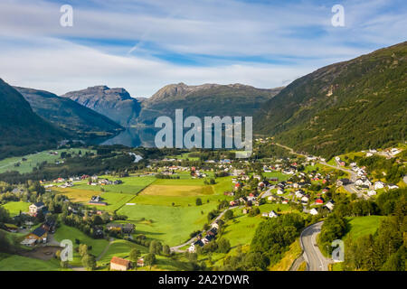 Roldal Dorf in der Gemeinde von Odda in Hordaland County, Norwegen. Stockfoto