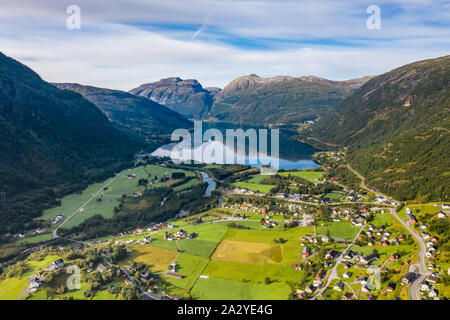 Roldal Dorf in der Gemeinde von Odda in Hordaland County, Norwegen. Stockfoto