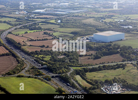 Luftaufnahme des Newcold Riese Kälte- Lager in der Nähe von Wakefield, West Yorkshire, UK Stockfoto