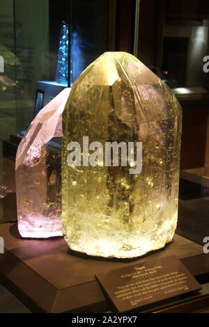 Topaz angezeigt am National Museum of Natural History in Washington DC, USA Stockfoto