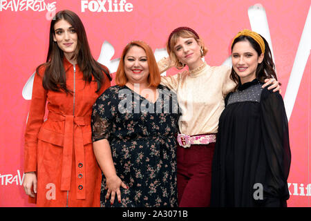 Präsentation der "Natives" FOX NETWORK KOMÖDIE IN DER FOTO: (SIMONA CHIOCCIA/Fotogramma, Mailand - 2019-10-04) p.s. La foto e 'utilizzabile nel rispetto del contesto in Cui e' Stata scattata, e senza intento diffamatorio del decoro delle Persone rappresentate Stockfoto