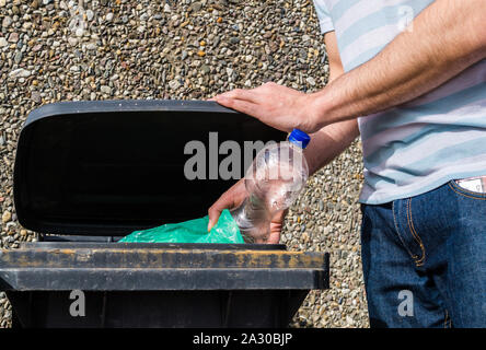 Kaution Flasche Sammlung Stockfoto