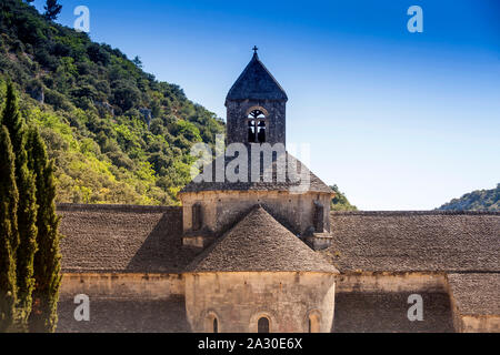 Die romanische Zisterzienserabtei Abbaye Notre-Dame de Sénanque, bei Gordes, Provence, Frankreich, Europa | Der romanischen Zisterzienserabtei Abbaye nicht Stockfoto