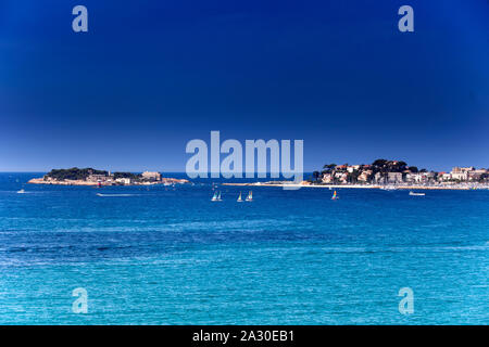 Ile de Bendor, Insel Bendor, vor Sanary-sur-Mer, Alpes-Maritimes, Cote d'Azur, Südfrankreich, Frankreich, Europa | Ile de Bendor und Bendor Insel, vor der Band Stockfoto